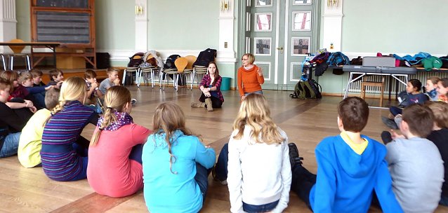 Bild: Theater in der Schule