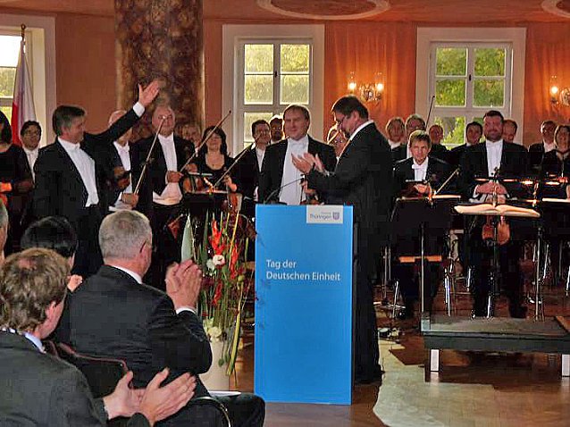 Bild: Feierlicher Festakt
