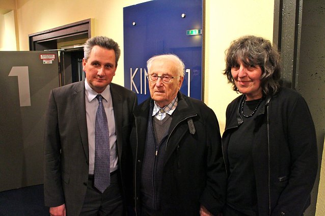 Bild: Gedenkst&auml;ttenleiter Dr. Jens Christian Wagner, der Zeitzeuge Albrecht Weinberg und Filmemacherin Loretta Walz