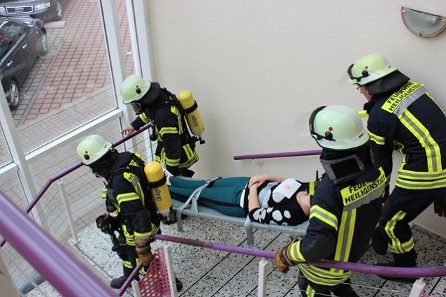 Bild: Feuerwehr&uuml;bung Dialyse