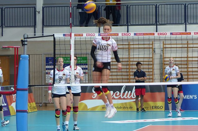Bild: Einspielen in der Halle