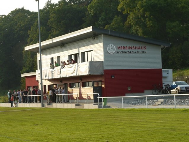 Bild: Neues Vereinshaus in Beuren