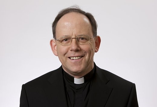Bild: Bischof Ulrich Neymeyer