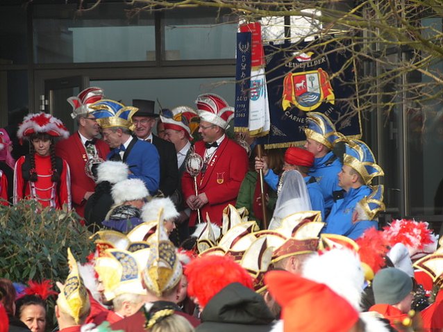 Bild: Sturm aufs Rathaus