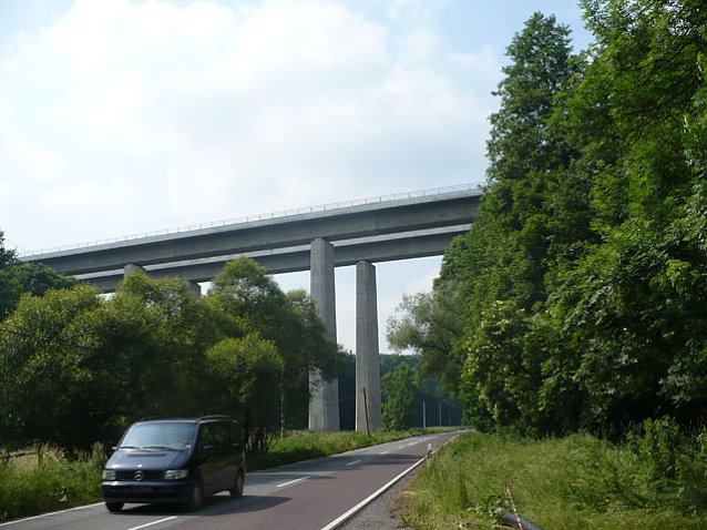 Bild: Br&uuml;cke ICE Trasse