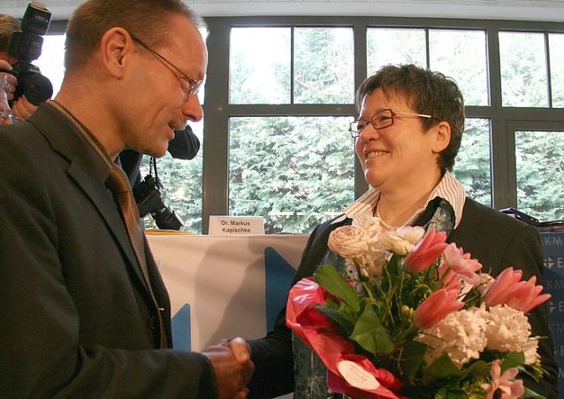 Bild: Erste Gratulanten