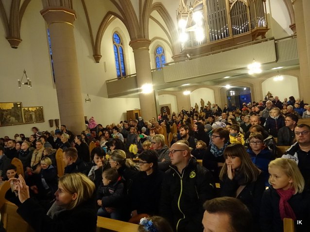 Bild: In der Kirche