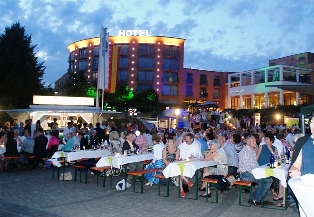 Bild: Sommernachtsball
