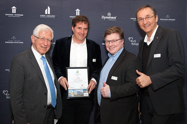 Bild: Matthias Krieger mit den Ausgezeichneten