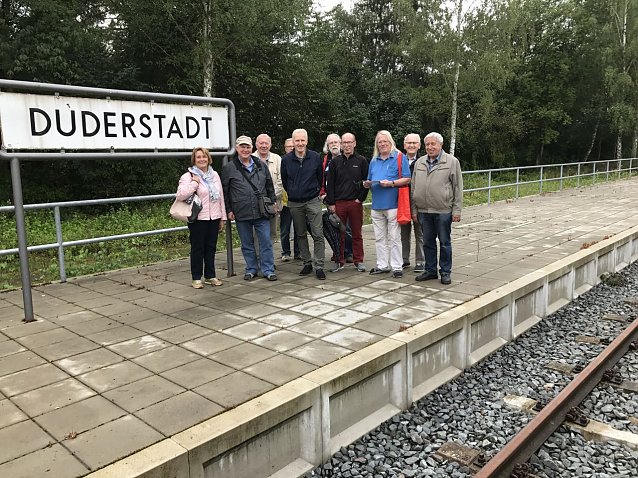 Bild: Am ehem. Duderst&auml;dter Bahnhof 
