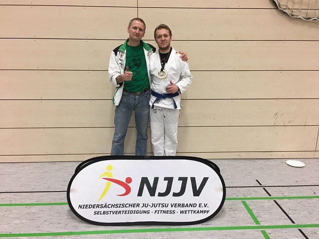Bild: Oliver mit Trainer