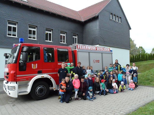 Bild: Feuerwehr im Kindergarten