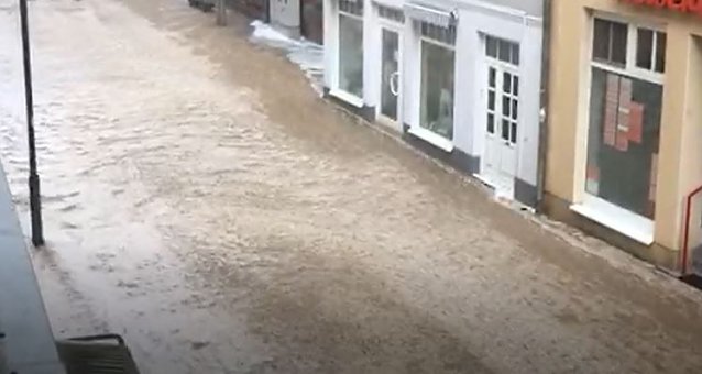 Bild: Aufr&auml;umarbeiten beginnen