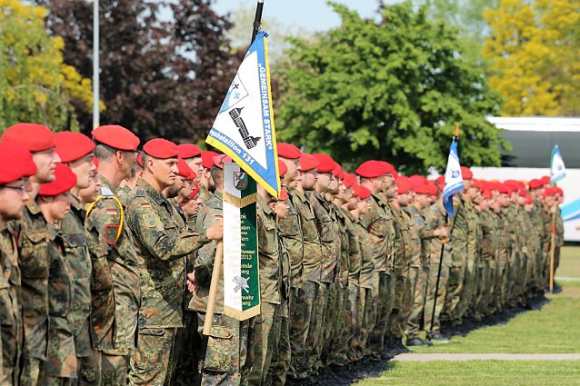 Bild: Soldaten aus vier Standorten