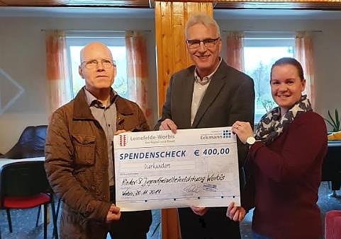 Bild: Scheck&uuml;bergabe