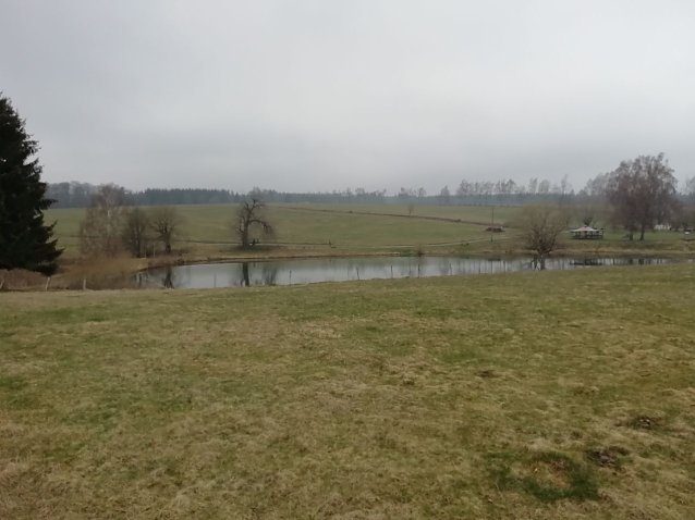 Bild: Tr&uuml;bes Aprilwetter bei Sophienhof