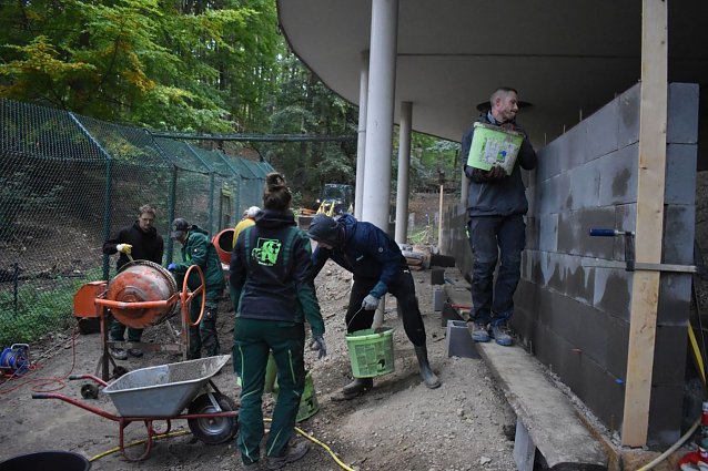 Bild: Arbeitseinsatz f&uuml;r den Tierschutz im B&auml;renpark Worbis