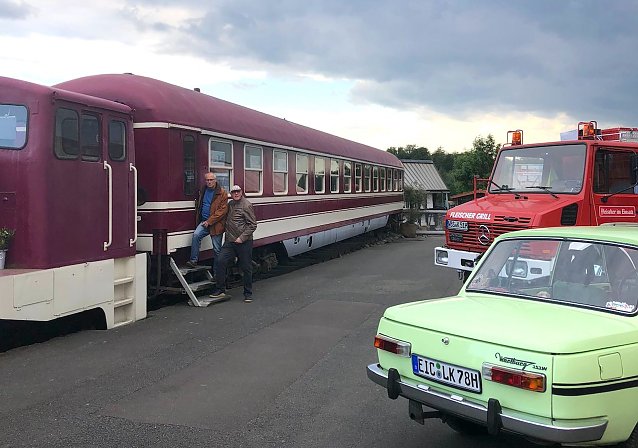 Bild: Start- und Endpunkt der Ausfahrt ist das Festgel&auml;nde in Ascherode