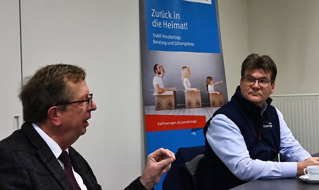 Bild: Landrat Dr. Henning und Teamleiter der ThAFF Andreas Knuhr