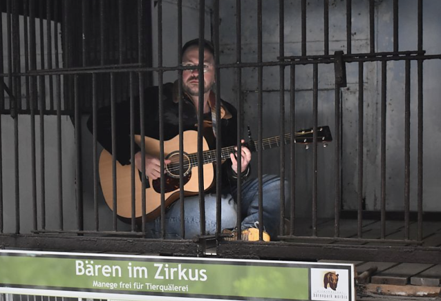 Bild: Die Band "Quite Home" hat dem B&auml;renpark einen Song gewidmet