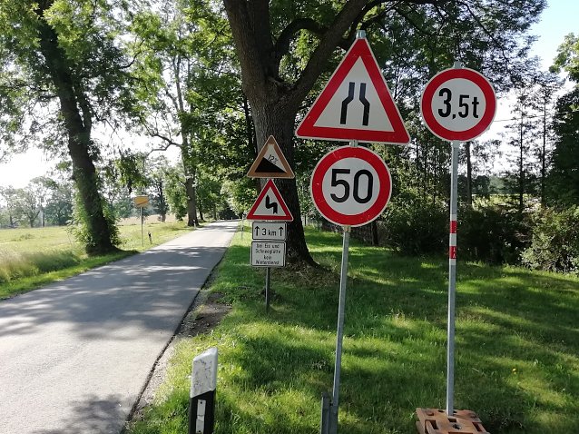 Bild: Wetter gut, Straa&szlig;enverkehr aber eingeschr&auml;nkt, wird heute aus sopgienhof gemeldet. 