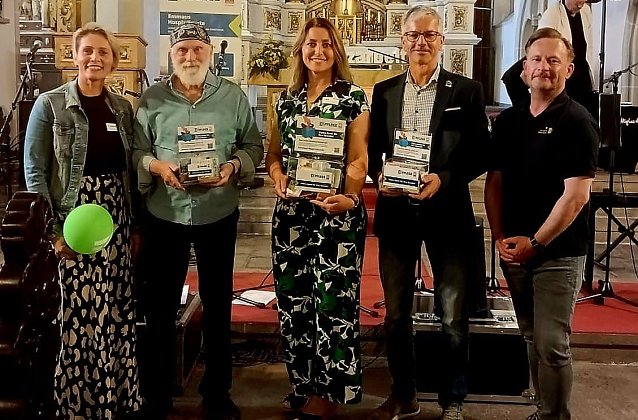 Bild: Von links nach rechts Nadine Schwerdt, Thomas M&uuml;ller, Christina Hoch, Bertin Kaufhold, Jens Ritter
