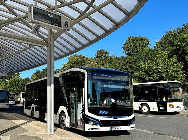 Bild: Auf Probefahrt im Eichsfeld: Die EW Bus testete den modernen Elektrobus in der vergangenen Woche unter anderem auf der Linie 4.