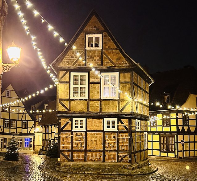 Bild: Wundersch&ouml;ne Adventsbeleuchtung in Quedlingburg