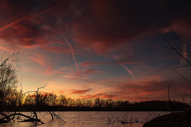 Bild: Abendstimmung am Kiesschacht. Endstanden am Montagabend in Bielen 