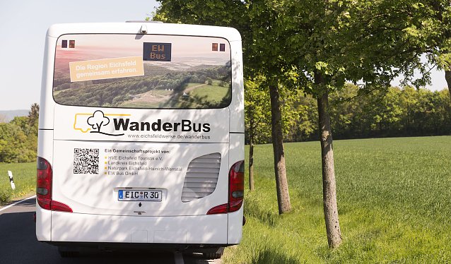 Bild: Mit dem WanderBus das Eichsfeld entdecken: Am Sonntag geht es &uuml;ber den Vierl&auml;nderblick Panoramaweg nach Sch&ouml;nhagen.