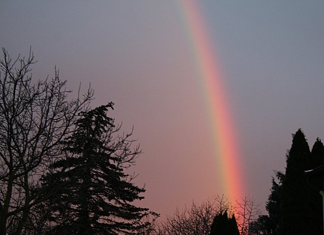 Bild: Regenbogen &uuml;ber Kelbra