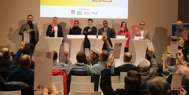 Bild: Diskussionsrunde zur Bundestagswahl im Nordh&auml;user Ratssaal