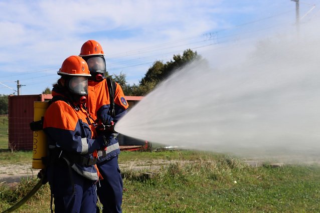 Bild: Die Jugendfeuerwehr Heilbad Heiligenstadt nahm am Berufsfeuerwehrtag teil