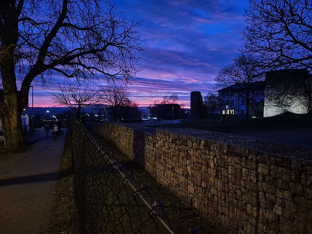 Bild: Unser Wetterbild kommt heute von einem nnz-Leser, der gestern Abend den Himmel &uuml;ber dem Petersberg in Nordhausen festgehalten hat