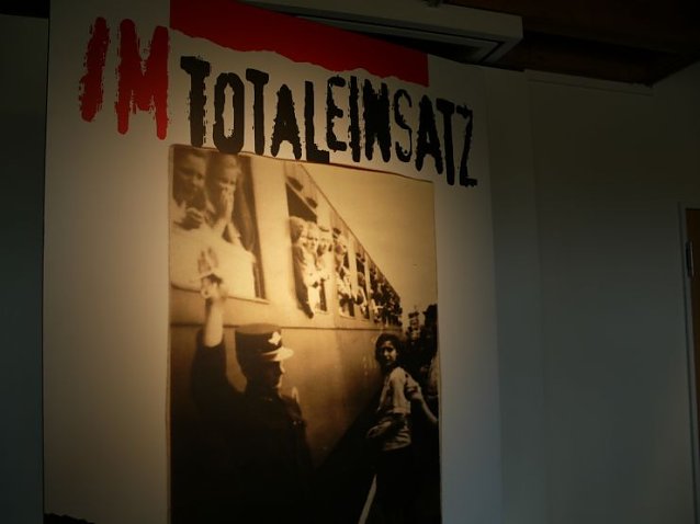 Bild: "Im Totaleinsatz"