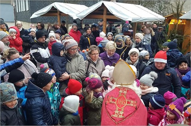 Bild: Nikolaus zu Besuch in Birkungen