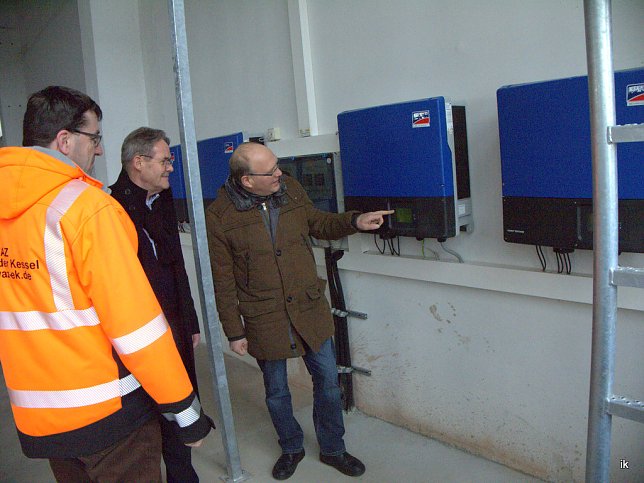 Bild: Solaranlage in Betrieb genommen