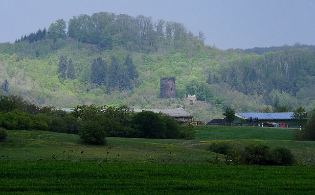 Bild: Blick auf die Ebersburg bei Herrmannsacker