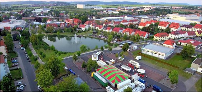 Bild: Stadtfest am Teich