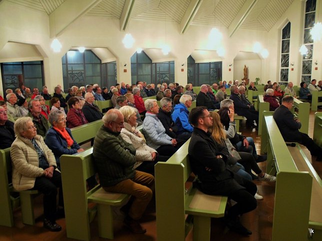 Bild: Vortrag in der Bonifaituskirche