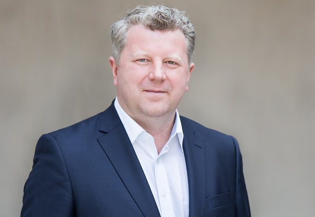 Bild: Leitet seit rund einem Jahr das Regionale Service Center der IHK in Nordhausen: Christian B&ouml;duel
