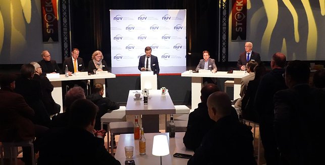 Bild: Von links: Kobelt, Schubert, Marx, Lochthofen, Schubert, Prophet