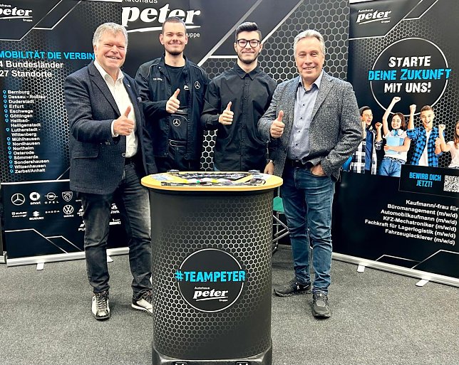 Bild: Von links: Achit T&ouml;lle, Christian Boos, Phillip Hellmund und Marko Wuttke