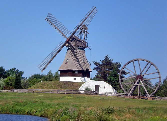 Ausflug zur Mühlenstadt Gifhorn (Foto: Manfred Müller) Ausflug zur Mühlenstadt Gifhorn (Foto: Manfred Müller)