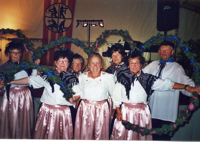 D&auml; Danzem&auml;kens aus Neuendorf (Foto: Gerhard Germeshausen)