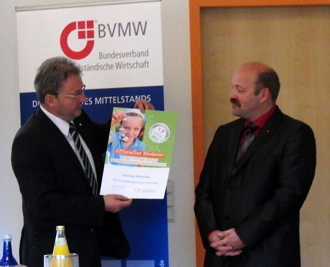 Spende für Kinderhospiz (Foto: Ilka Kühn) Spende für Kinderhospiz (Foto: Ilka Kühn)