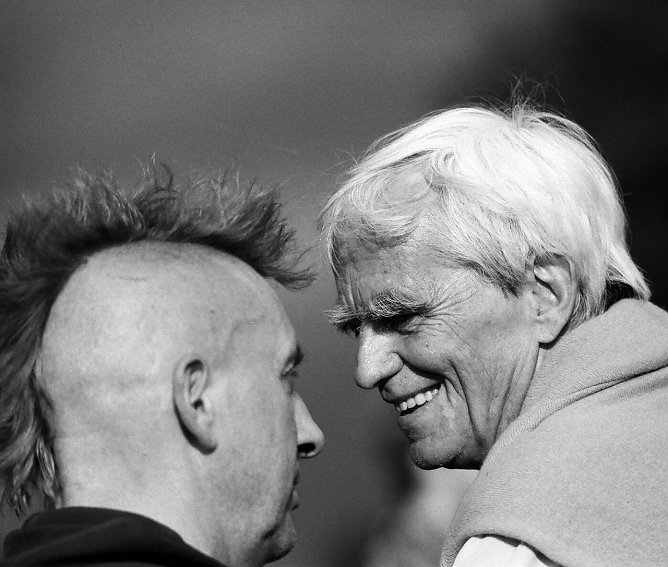 Ausstelungsfoto (Foto: Angelika und Bernd Kohlmeier) Ausstelungsfoto (Foto: Angelika und Bernd Kohlmeier)