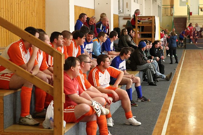 Die Zuschauer fiebern mit (Foto: nnz)