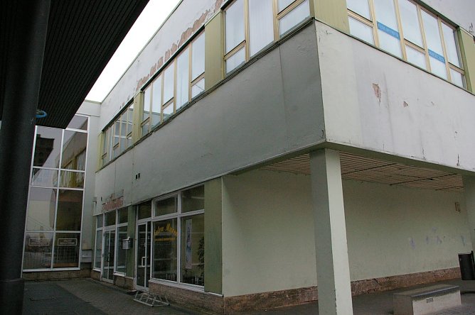 Bibliothekgeb&auml;ude (Foto: Ilka K&uuml;hn)