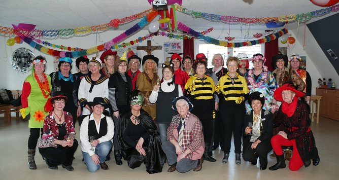 Line-dance-leinefelde (Foto: Ilka Kühn) Line-dance-leinefelde (Foto: Ilka Kühn)